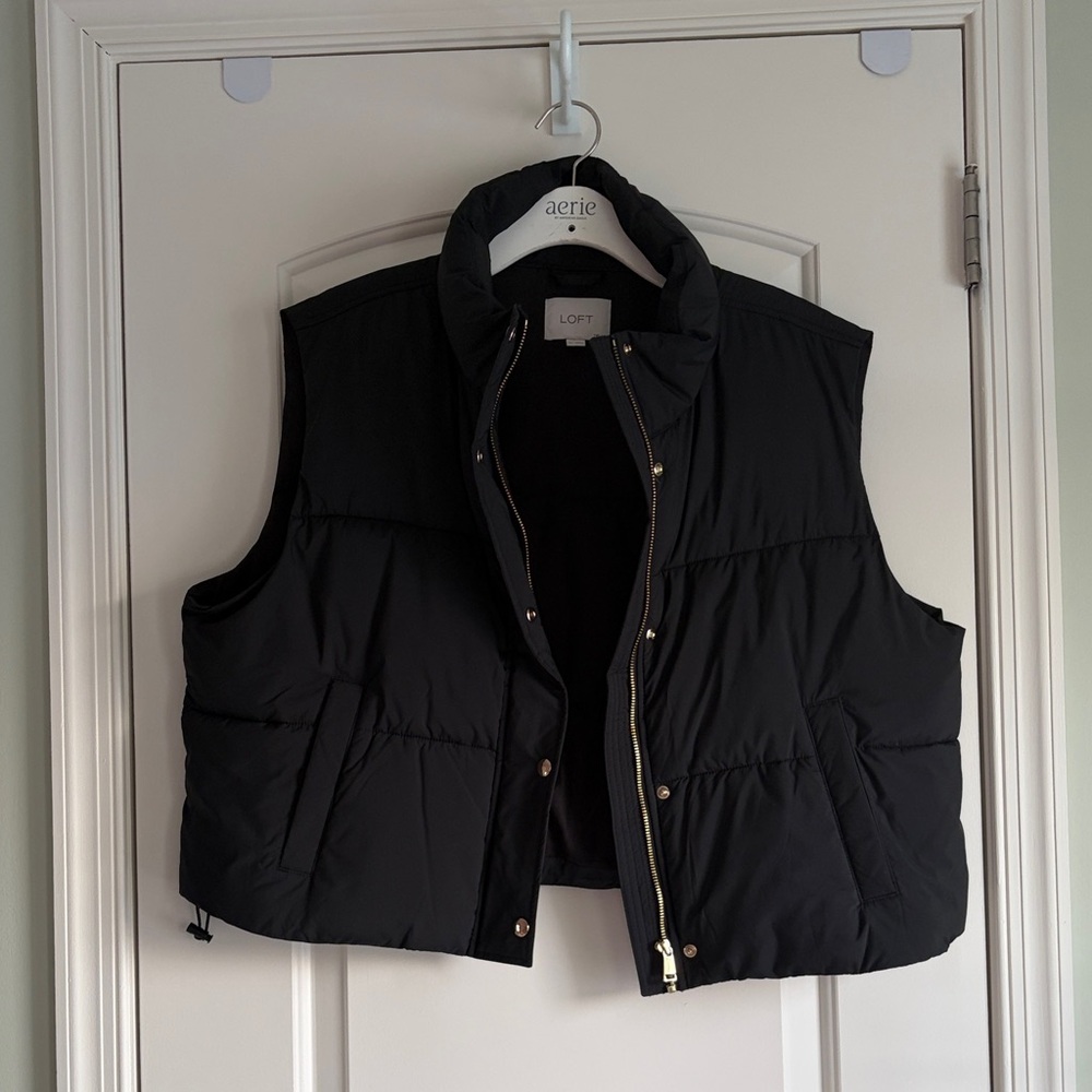 LOFT Black Puffer Vest